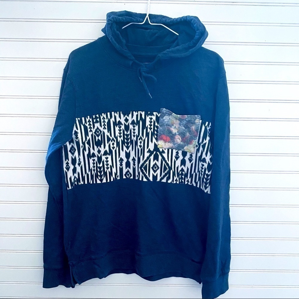 On The Byas Hoodie Size M Navy Tribal Geometric Floral Mixed Media Pullover